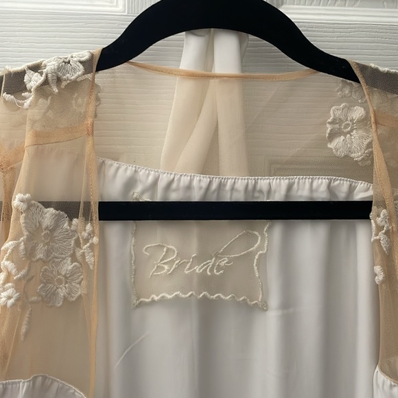 Bride Robe - Picture 8 of 8